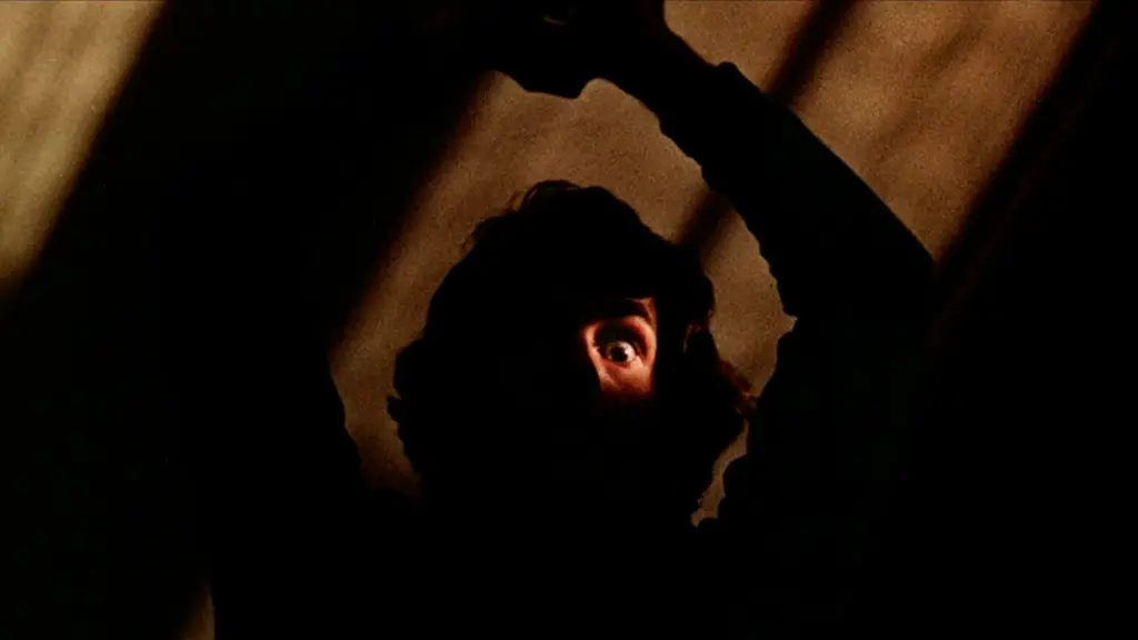 Noite do Terror (Black Christmas, 1974). Fonte: FILMGRAB (https://film-grab.com/2021/12/24/black-christmas/)