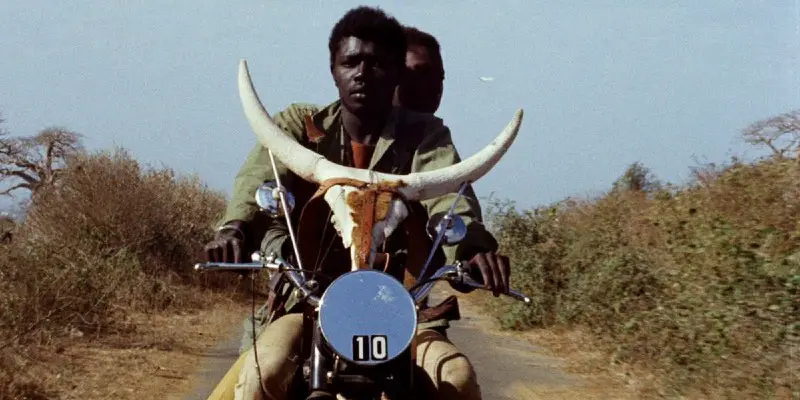 A Viagem da Hiena (Touki Bouki, 1973), Djibril Diop Mambéty - Senegal